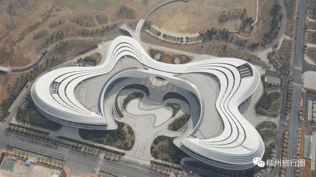 静态网页模板下载：快速搭建专业网站，省时省力更安全